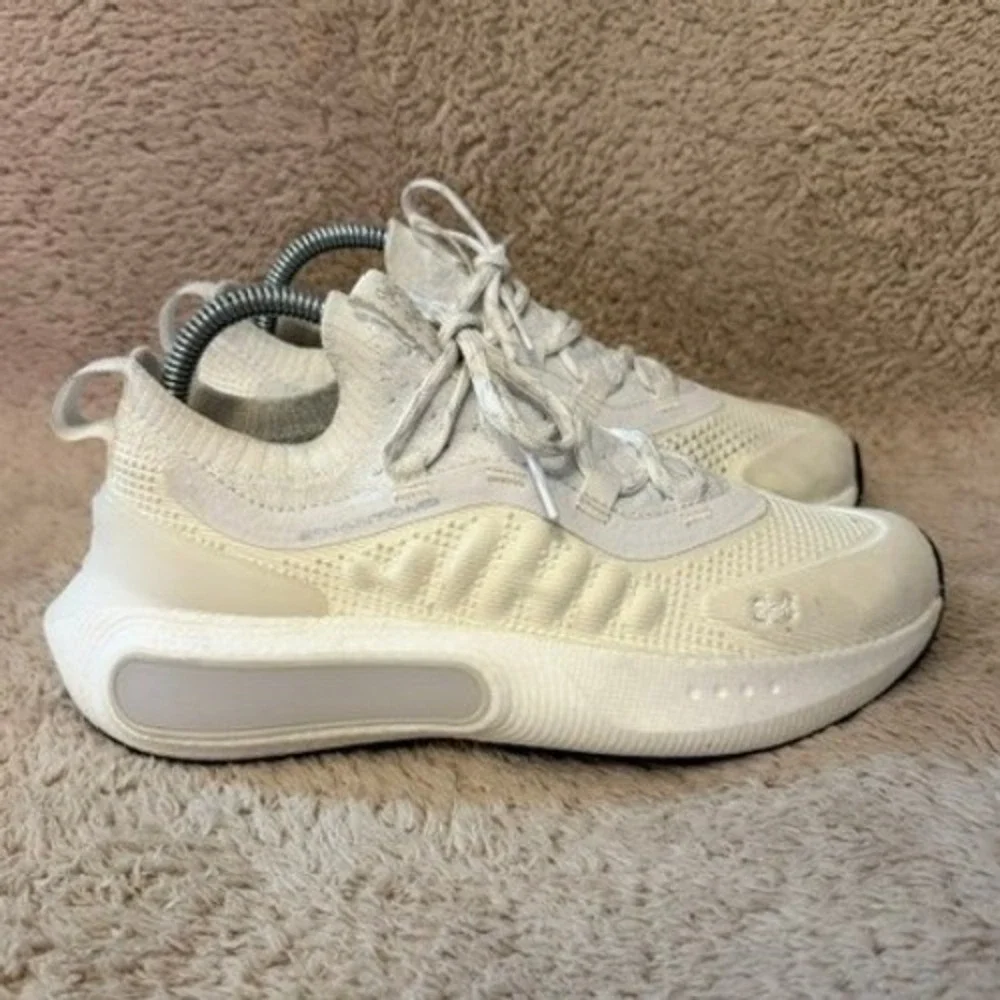 Under Armour HOVR Phantom 4 Womens Running Shoes White 3027594-100 Size‎ 7.5